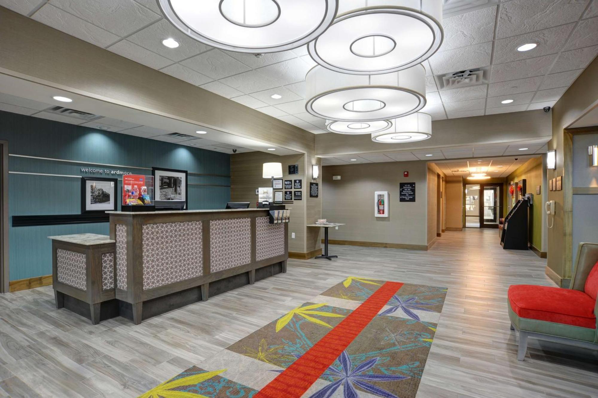 Hampton Inn & Suites Ардмор Экстерьер фото